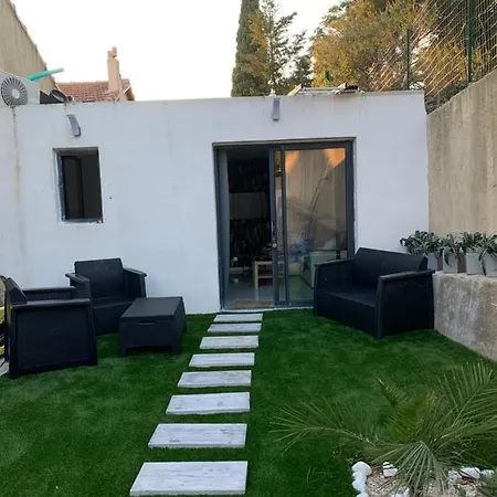 Un Jardin En Apartment Marseille